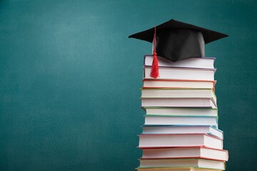 简述对幼儿园孩子进行海姆立克急救法的基本操作电大