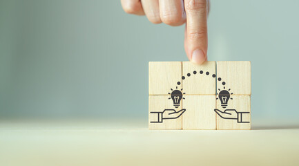 简述对幼儿园孩子进行海姆立克急救法的基本操作电大