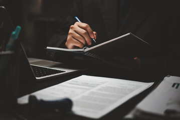 小学语文核心素养的四个维度是什么？