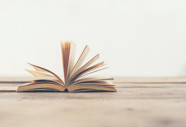 如何做自己的微信小程序(如何做自己的小程序)